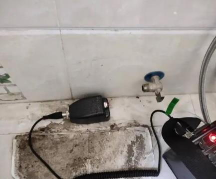 石鼓屋顶漏水维修公司分享下卫生间漏水的危害及解决方法